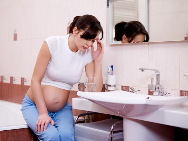 Rò hậu môn khi mang thai gây ra nguy hiểm gì không?