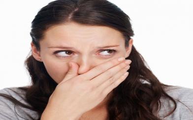 Khí hư có mùi chua: Nguyên nhân và cách điều trị tích cực