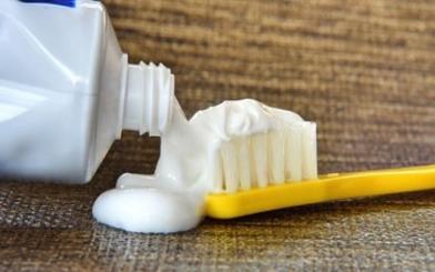 Cảnh báo 3 tác hại khi chống xuất tinh sớm bằng kem đánh răng