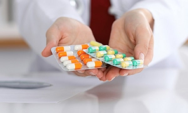 Điều trị bằng thuốc – Giải pháp nội khoa hiệu quả với bệnh giai đoạn đầu